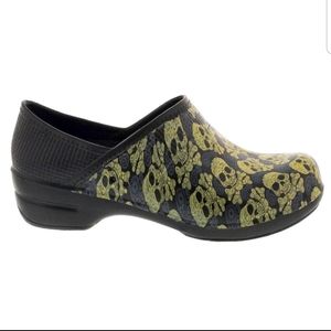 Sanita Alera EVA closed back clog